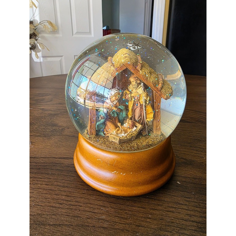 Nativity Scene Snow Globe Jesus, Mary, Christmas, Birth, Christian gift Religion